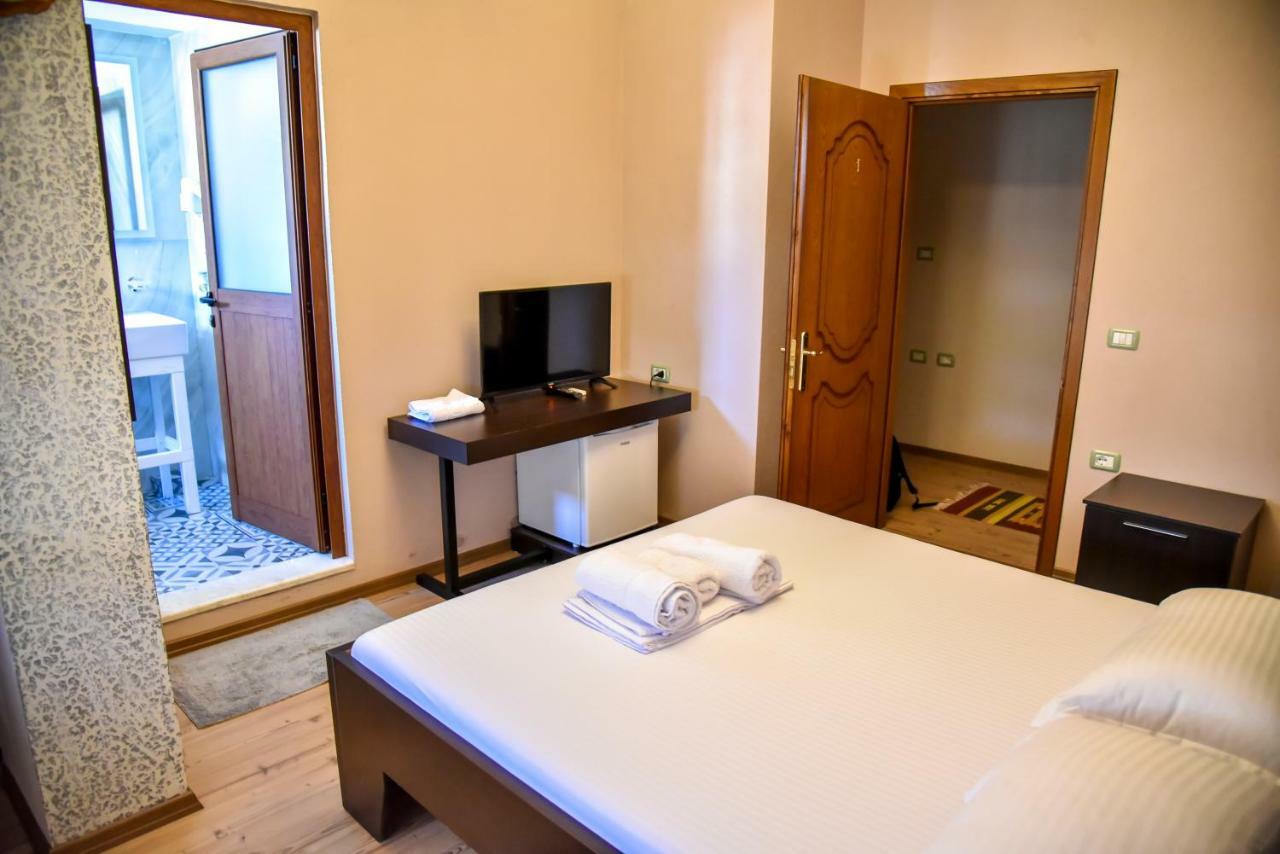 Gjirokastër Hotel Sofra מראה חיצוני תמונה
